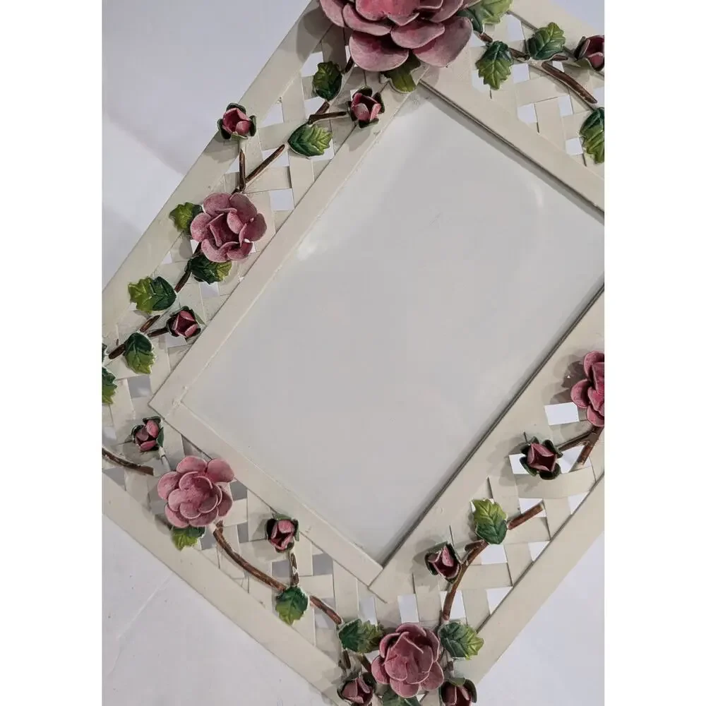 Shabby Chic Cottagecore Metal Lattice Floral Photo Frame 4x6 Tabletop Pink Rose
